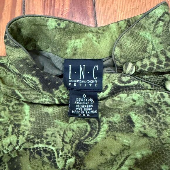 Y2K Green Mesh printed top - Small - Picture 4 of 6